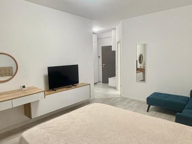 APARTAMENT DECOMANDAT + LOC DE PARCARE, PODU ROS, BLOC NOU