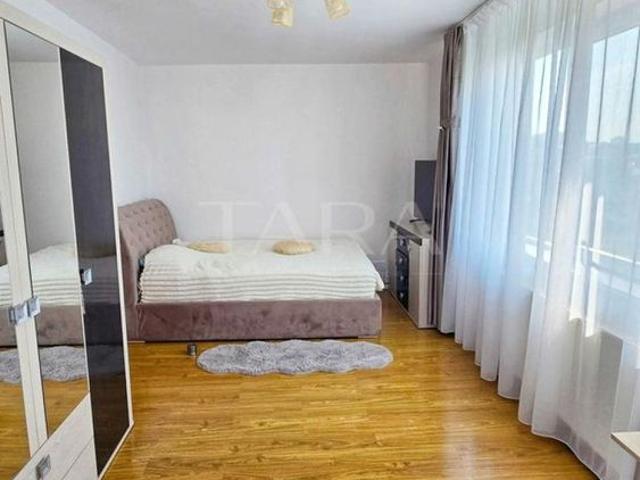 Apartament decomandat, terasa 10 mp si panorama deosebita, Buna Ziua