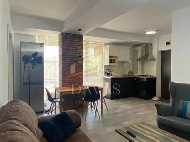 Apartament deosebit cu 2 camere semidecomandat | Modern