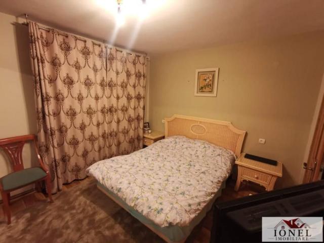 Apartament doua camere inchiriat Alba Iulia Cetate, etaj 1