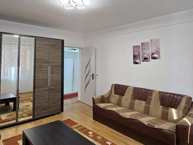 Apartament drăguț de închiriat