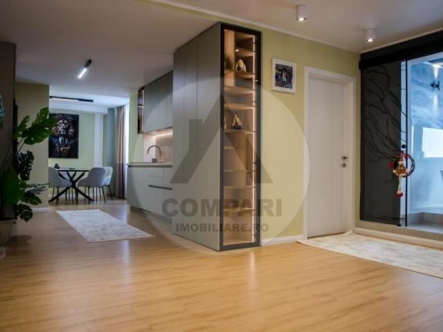 Apartament exclusivist de inchiriat 3 camere 2 bai zona Ultracentrala