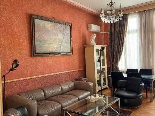 apartament elegant 3 camere, tavan înalt, stil impozant | calea victoriei