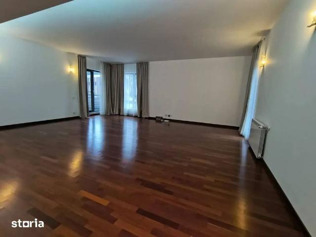 Apartament elegant cu 4 camere | Etaj 1