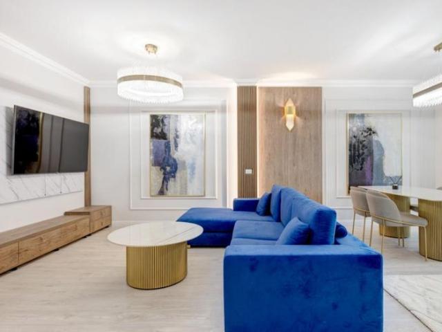 Apartament elegant de 2 camere, 82mp utili, loc de parcare și boxă!
