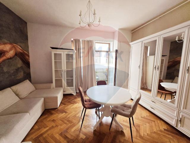 apartament elegant de închiriat ultracentral