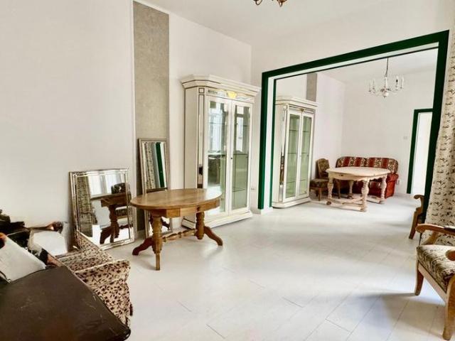 Apartament elegant de închiriat – zona Sala Palatului/Cismigiu | 100 mp