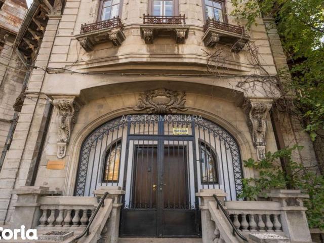 Apartament elegant in vila din perioada interbelica, 6 camere