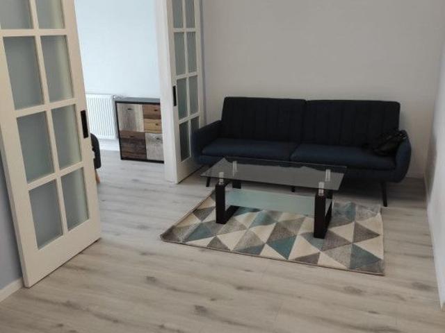 Apartament finisat, mobilat, utilat, cu parcare, str. Abatorului