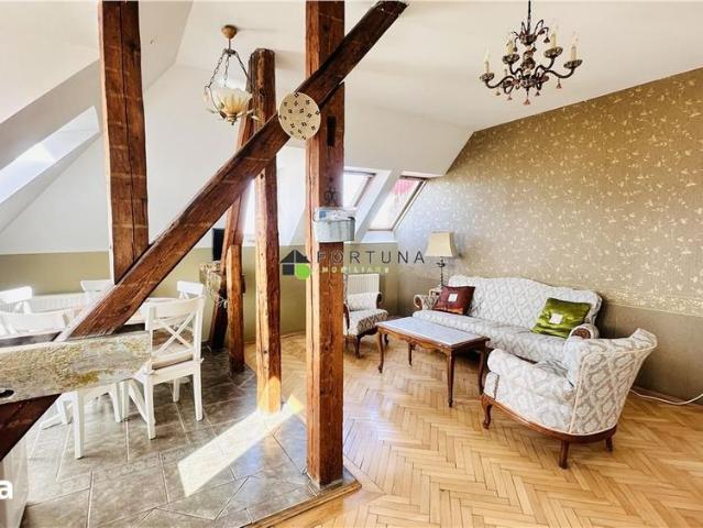 Apartament in casa 5camere scara interioara Magazin Star