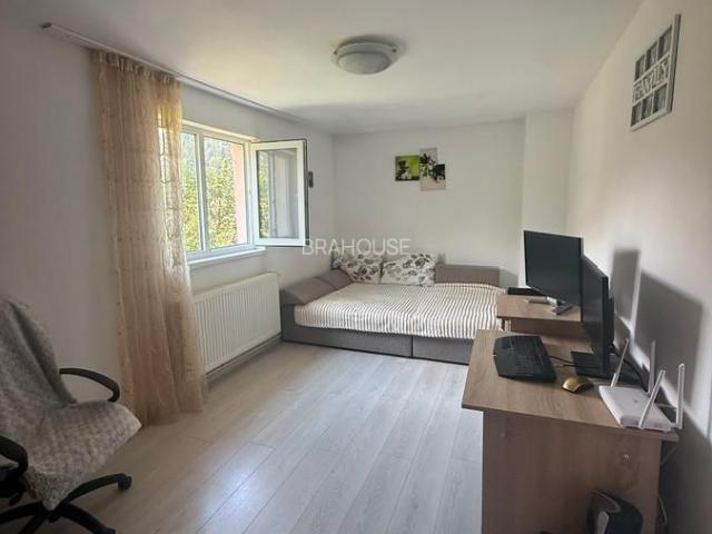 Apartament in casa de inchiriat | Schei