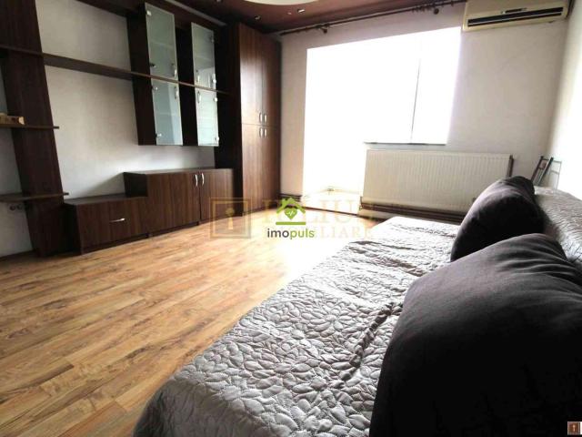 Apartament in Complexul Studentesc, Sala Olimpia