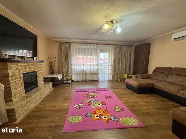 Apartament in vila, 3 camere, terasa de 30 mp, langa UMF si gradina Bo