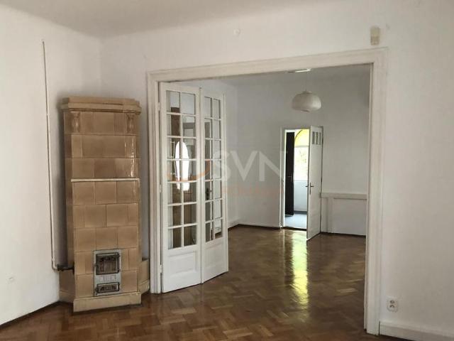 Apartament in vila Casin