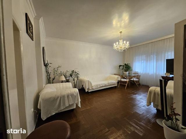 APARTAMENT IN VILA STRADA AGRICULTORI UNIVERSITATE DE ARTA TEATRALA