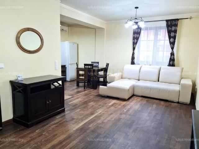 Apartament in Zona Ronat Mehala, disponibil de la 1 iulie