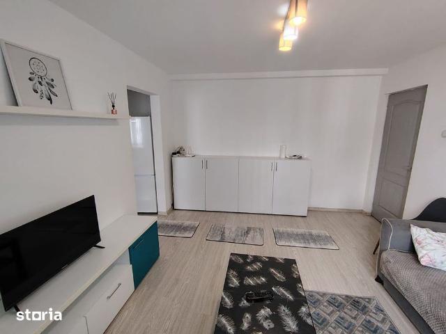 Apartament istet in M6 MIC LA SUPRAFATA, MARE LA CONFORT