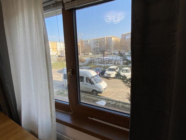 Apartament luminos, 4 Camere, 82mp