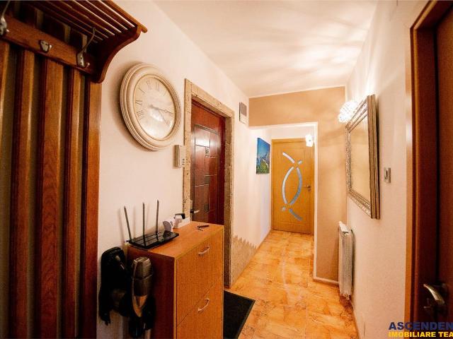 Apartament luminos cu 2 camere decomandate, Rasnov, Brasov