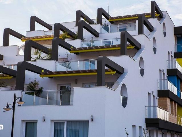 Apartament luminos | Piscină | Terasă mare | Otopeni