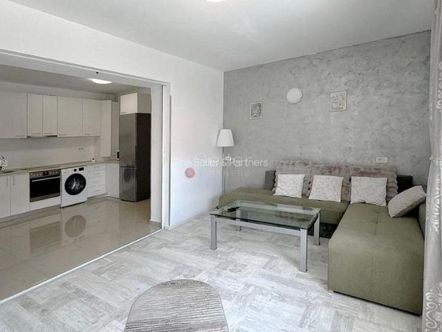 Apartament luminos | Recent Renovat | Parcare si Curte Comuna