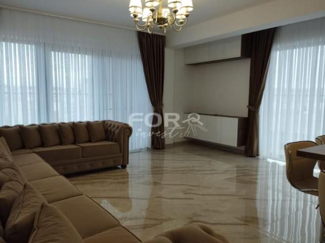 Apartament lux 3 camere de inchiriat in Prima Decebal