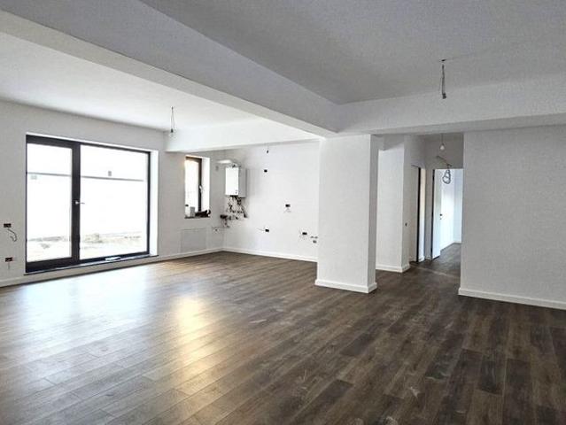 Apartament LUX 3 camere, gradina 150 mp, Aviatiei, bloc NOU, prima inc