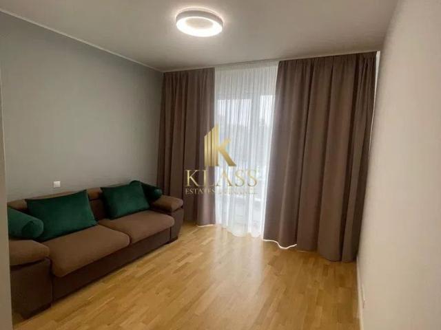 Apartament lux cu 3 camere de inchiriat