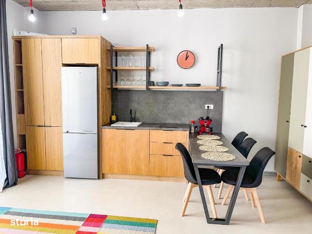 Apartament la mare deosebit mobilat utilat