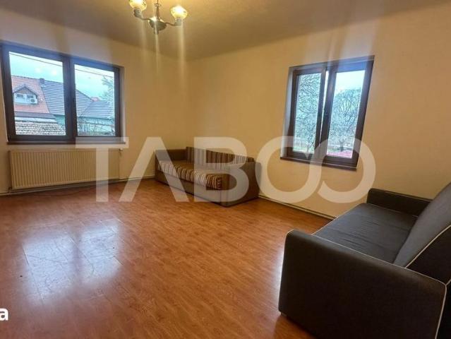 Apartament la casa 3 camere 105 mpu cu curte zona Tiglari Sibiu