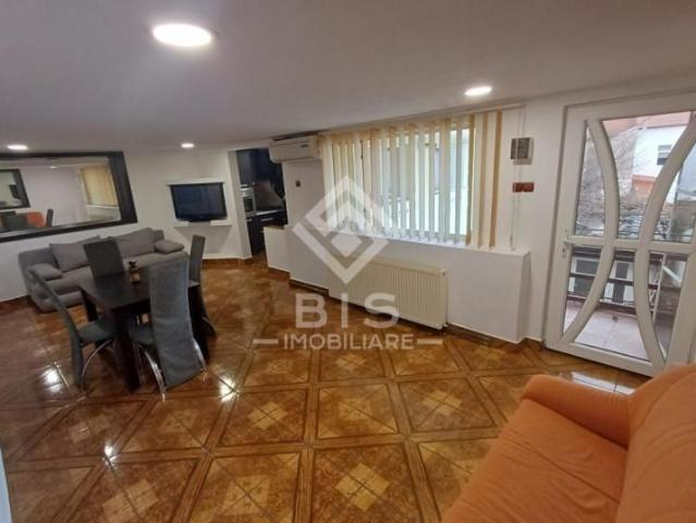 Apartament la casa 3 camere, 70mp