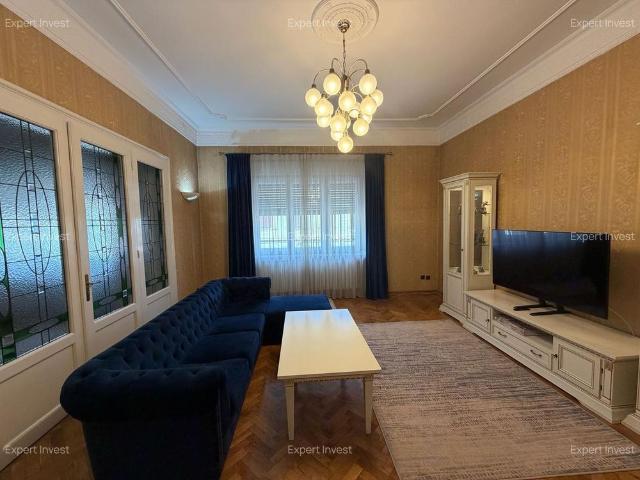Apartament la casa 105 mp 3 camere garaj Ultracentral
