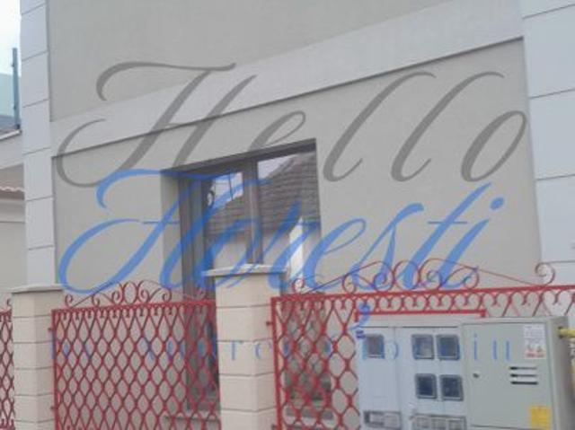 Apartament la casa cu 3 camere