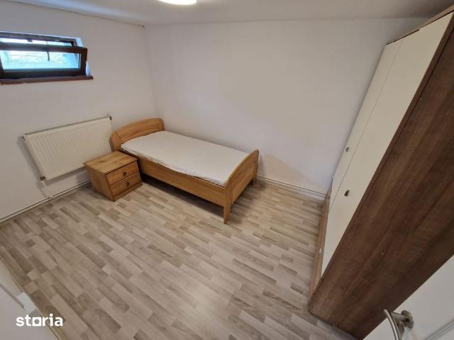 Apartament la casa cu 3 camere in Floresti,zona Closca