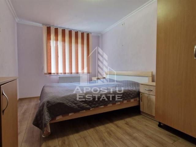 Apartament la casa curte comuna zona ultracentrala