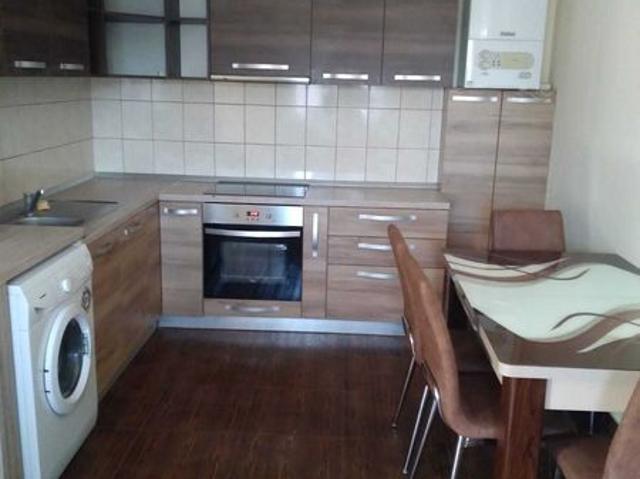 Apartament la casa de inchiriat