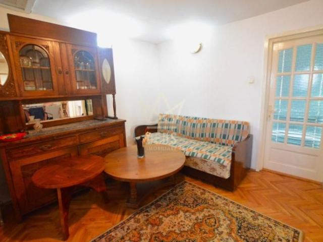 Apartament la casa spre inchiriere!