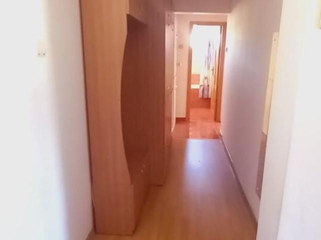 Apartament la cheie, Sf. Vineri