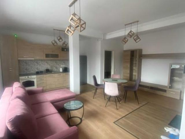 apartament la prima inchiriere!