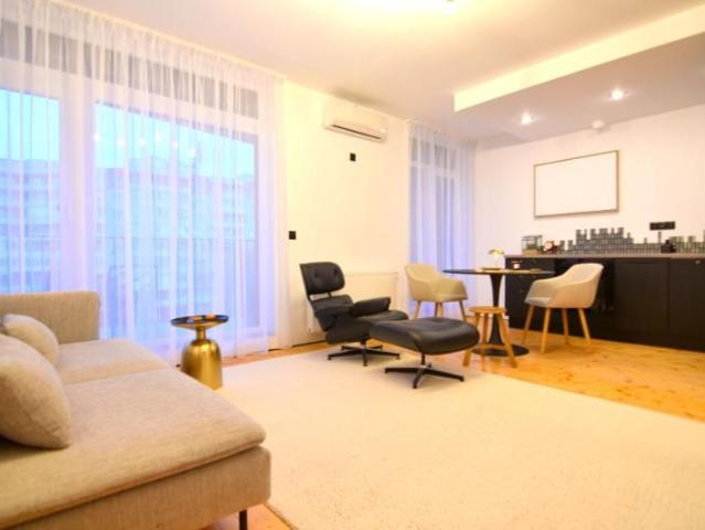 Apartament la prima inchiriere Zona Soarelui