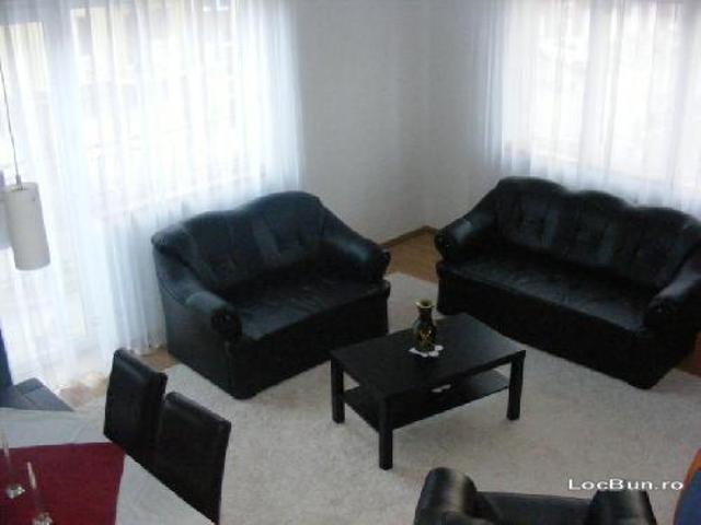 Apartament la vanzare cu 4 camere, 2 nivele
