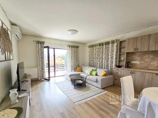 Apartament la vilă în zona liniștită