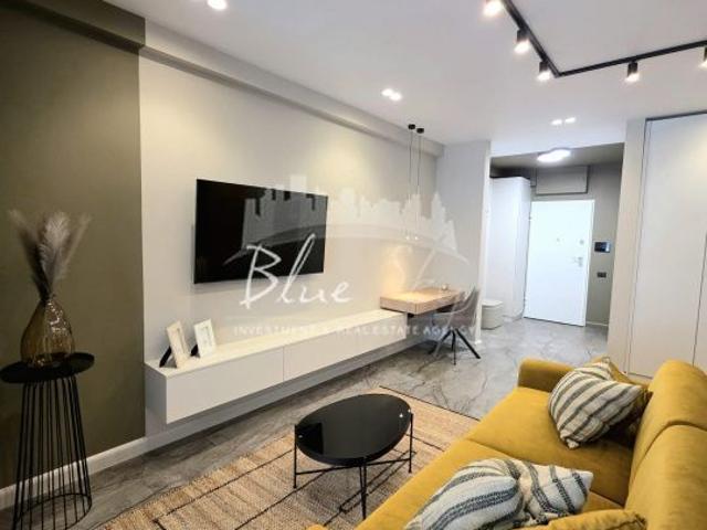 Apartament langa plaja, mobilat si utilat nou, prima inchiriere