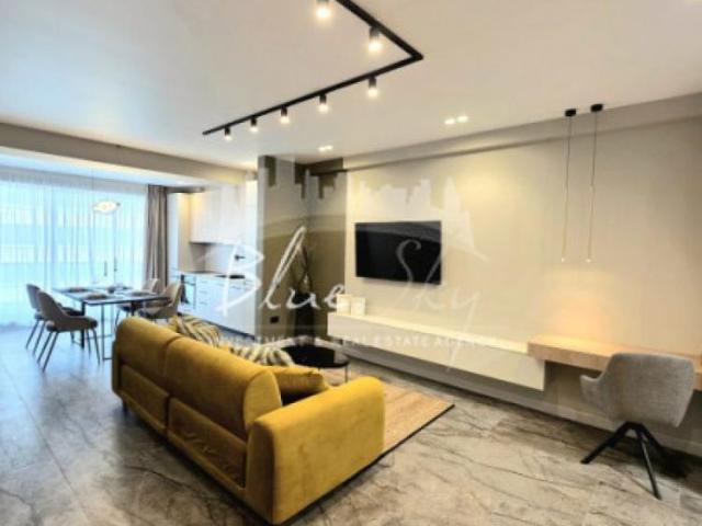 Apartament langa plaja, mobilat si utilat nou, prima inchiriere