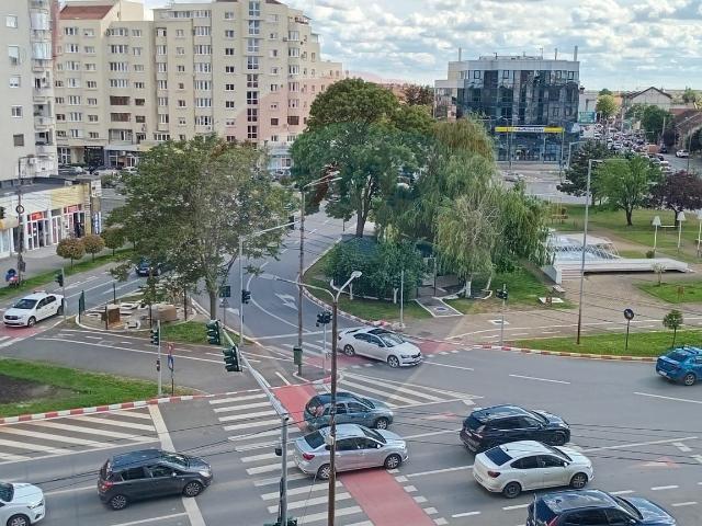 apartament pt inchiriat 3 camere p ta spitalului