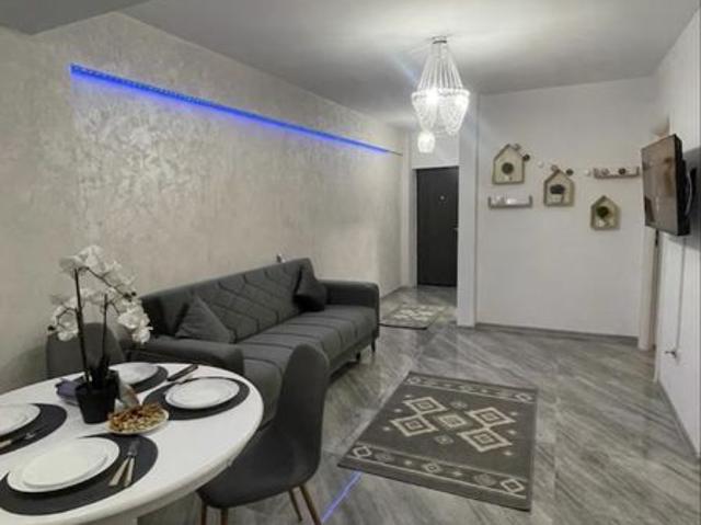 Apartament pe faleza Saturn