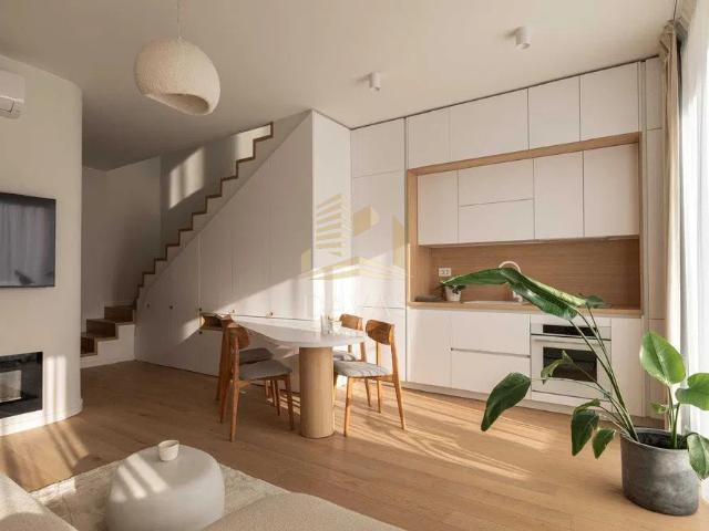 Apartament pe 2 niveluri de închiriat + parcare subterana inclusă | Gheorgheni