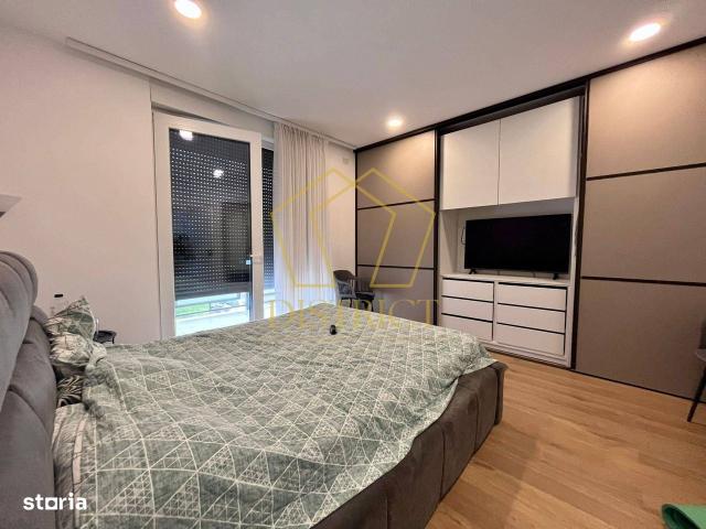 Apartament pe 3 nivele, cu 4 camere si curte comuna | Giroc | Hotel IQ