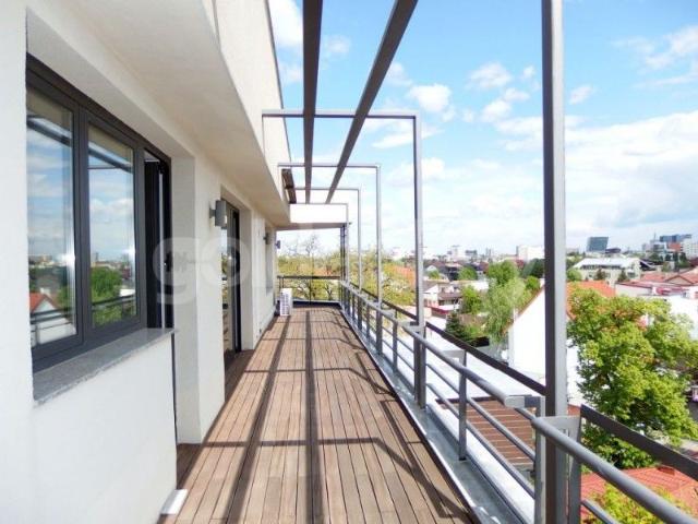 Apartament penthouse cu 3 camere si terasa generoasa | ID:1924531