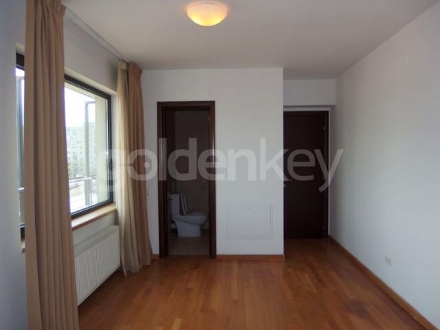 Apartament penthouse cu 3 camere si terasa generoasa | ID:1924531